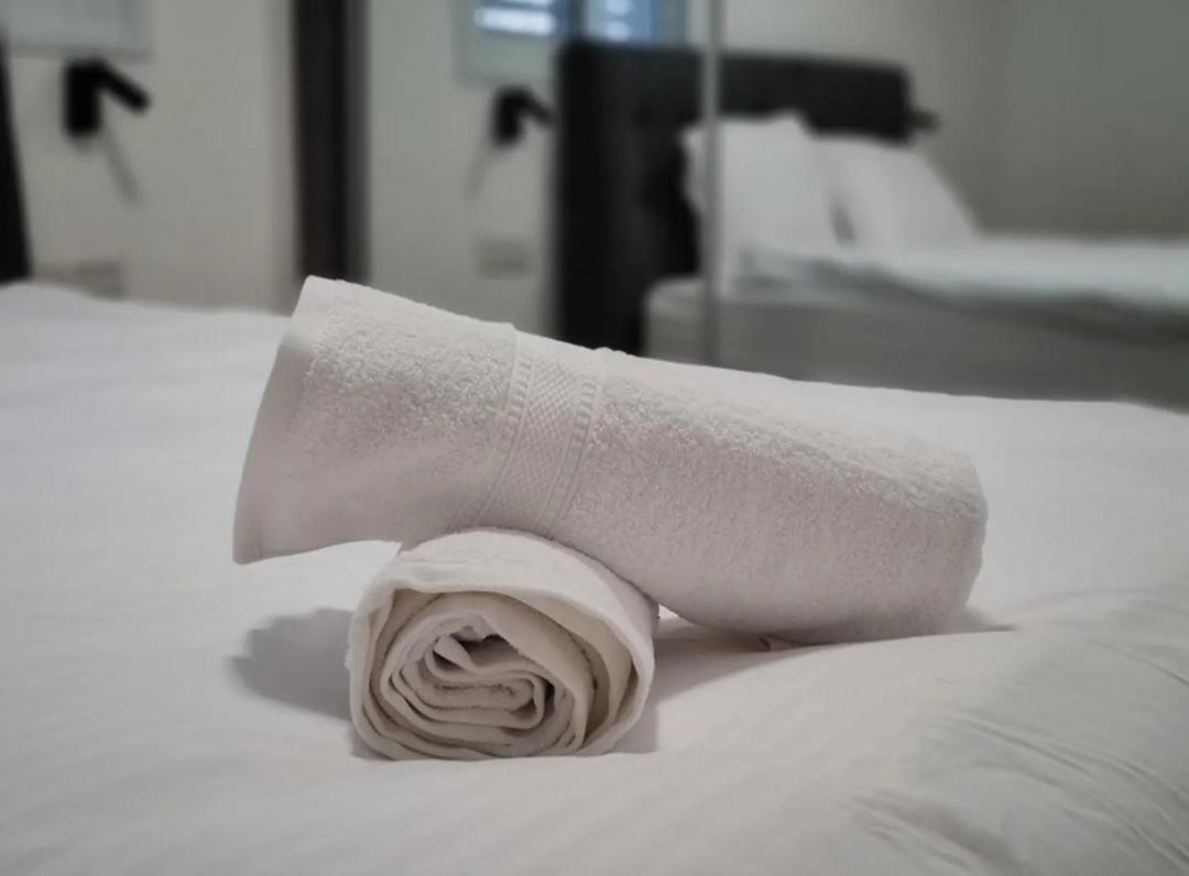 Sunshine Suites By The Sea Eilat 3 Min Walk To The Beach Exterior photo